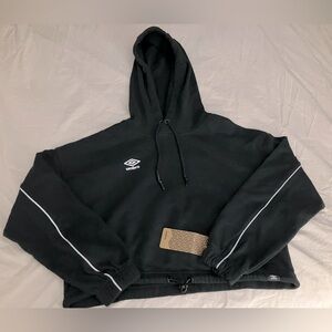 UMBRO Black Cropped Pullover with cinched waist